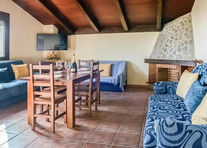 Gorgeous Home In Algodonales With Kitchen