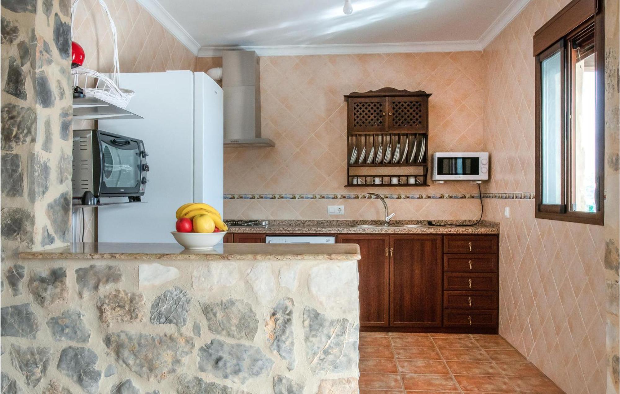 Gorgeous In With Kitchen Holiday home *