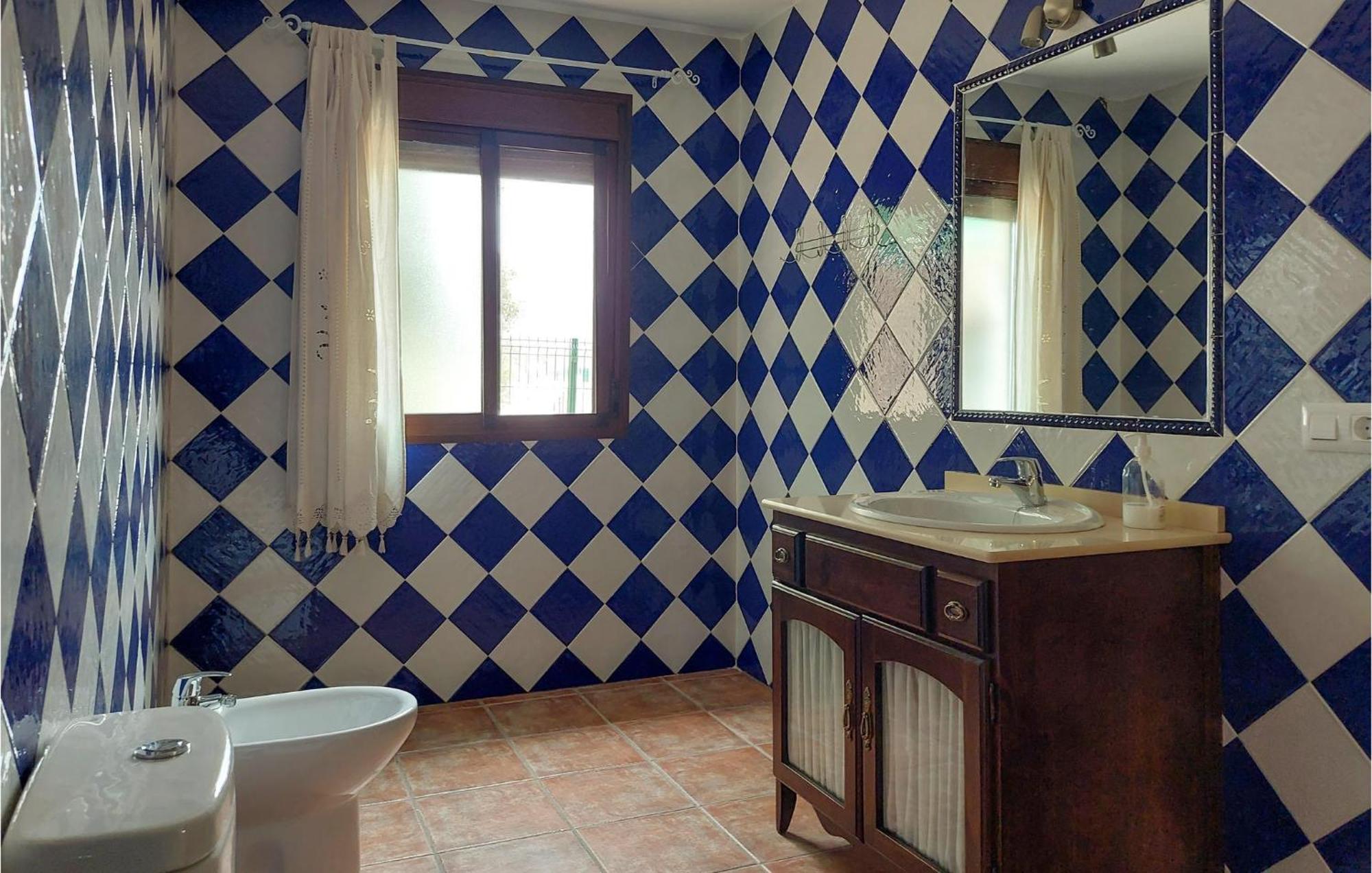 Holiday home Gorgeous In With Kitchen Algodonales
